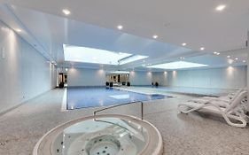 Waterlane Riverside - Spa, Pool, Gym & Parking By Downtown Apartments